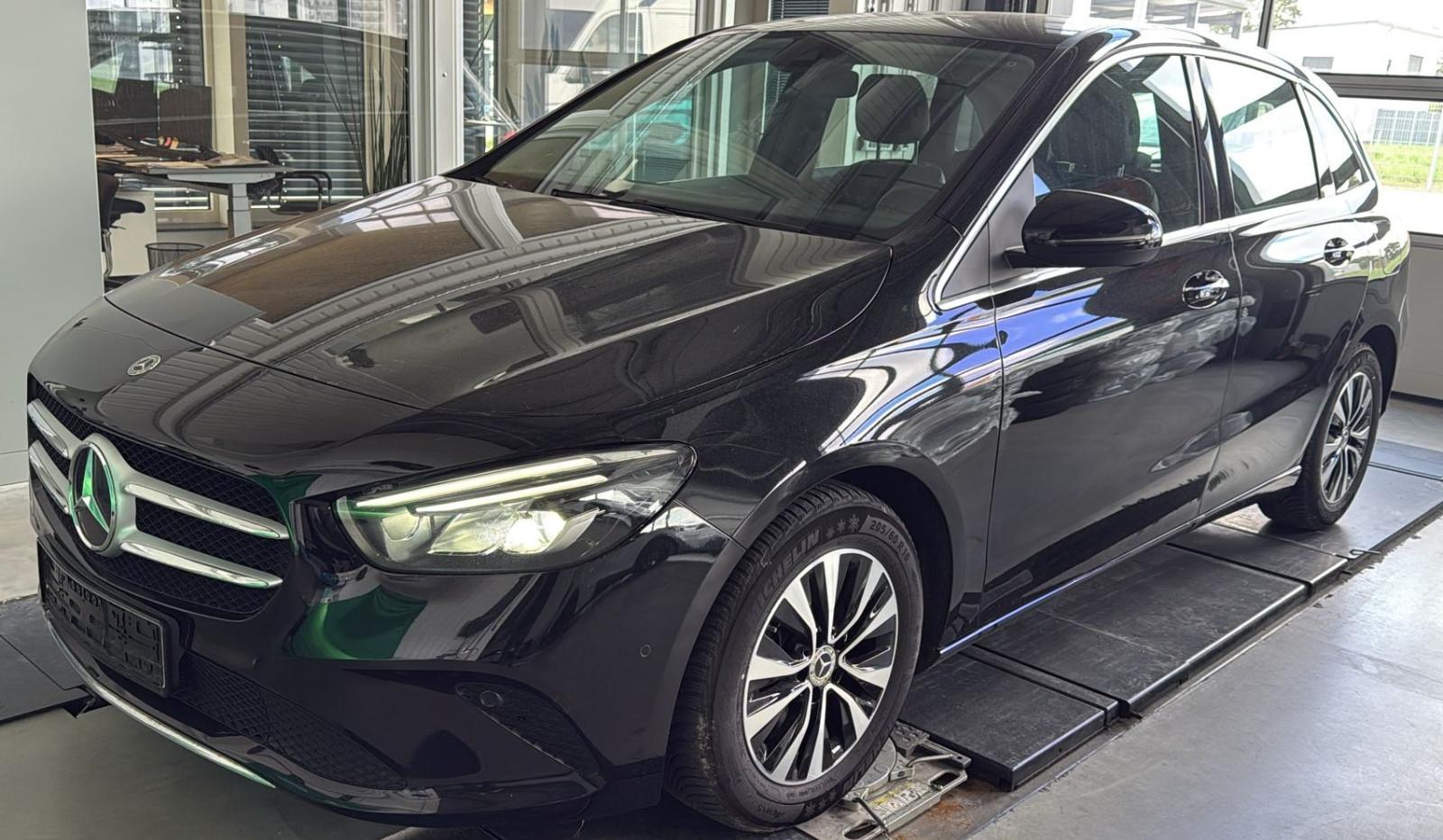 Mercedes-Benz B 200d Progressive LED