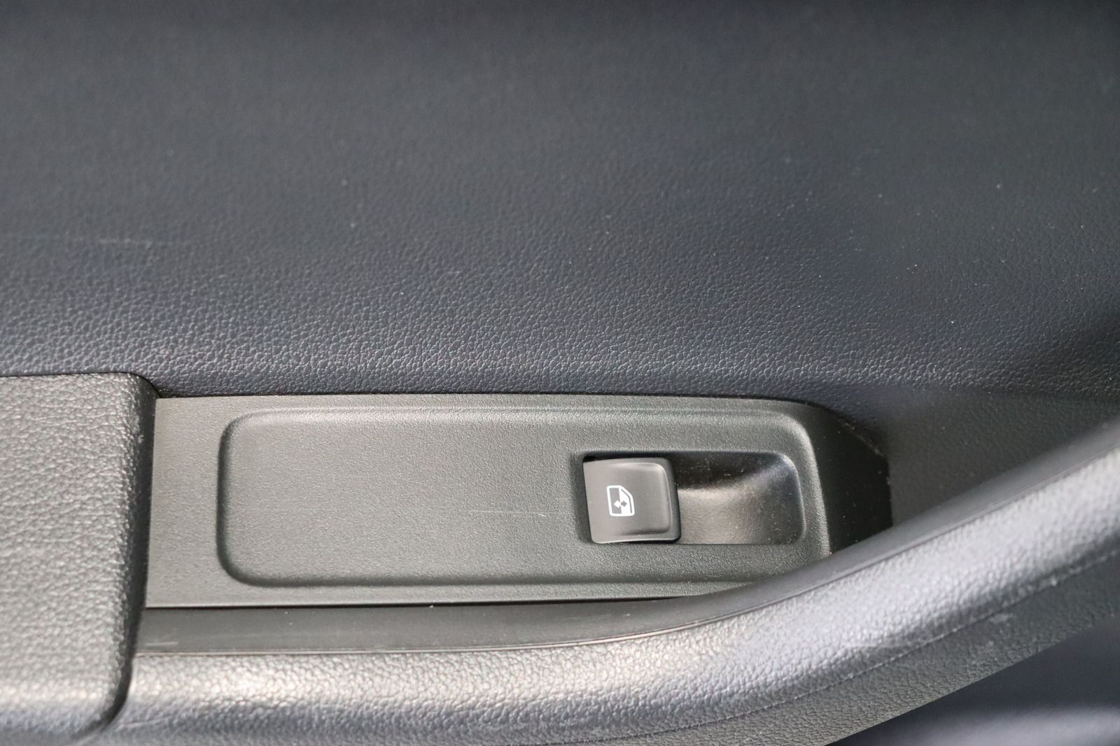 Fahrzeugabbildung SKODA Fabia 1.0 TSI * Navi * 1.Hand Soleil