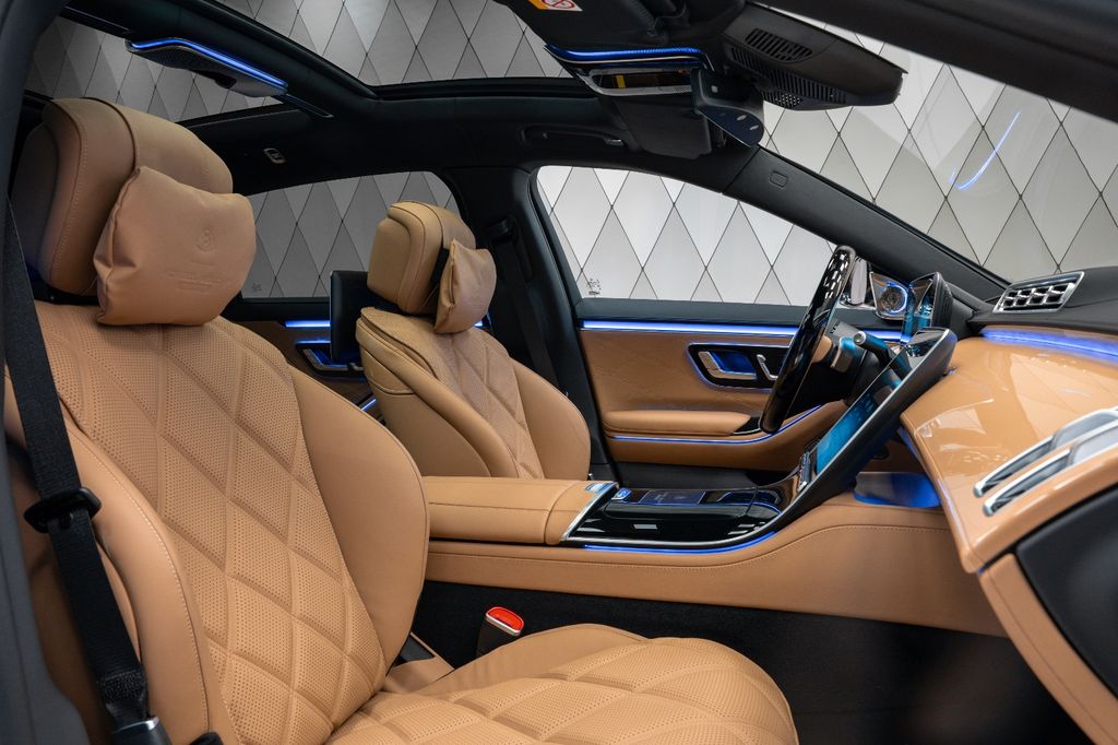 S 680 Maybach "VIRGIL ABLOH" 1 of 150 Limited - Bild 16