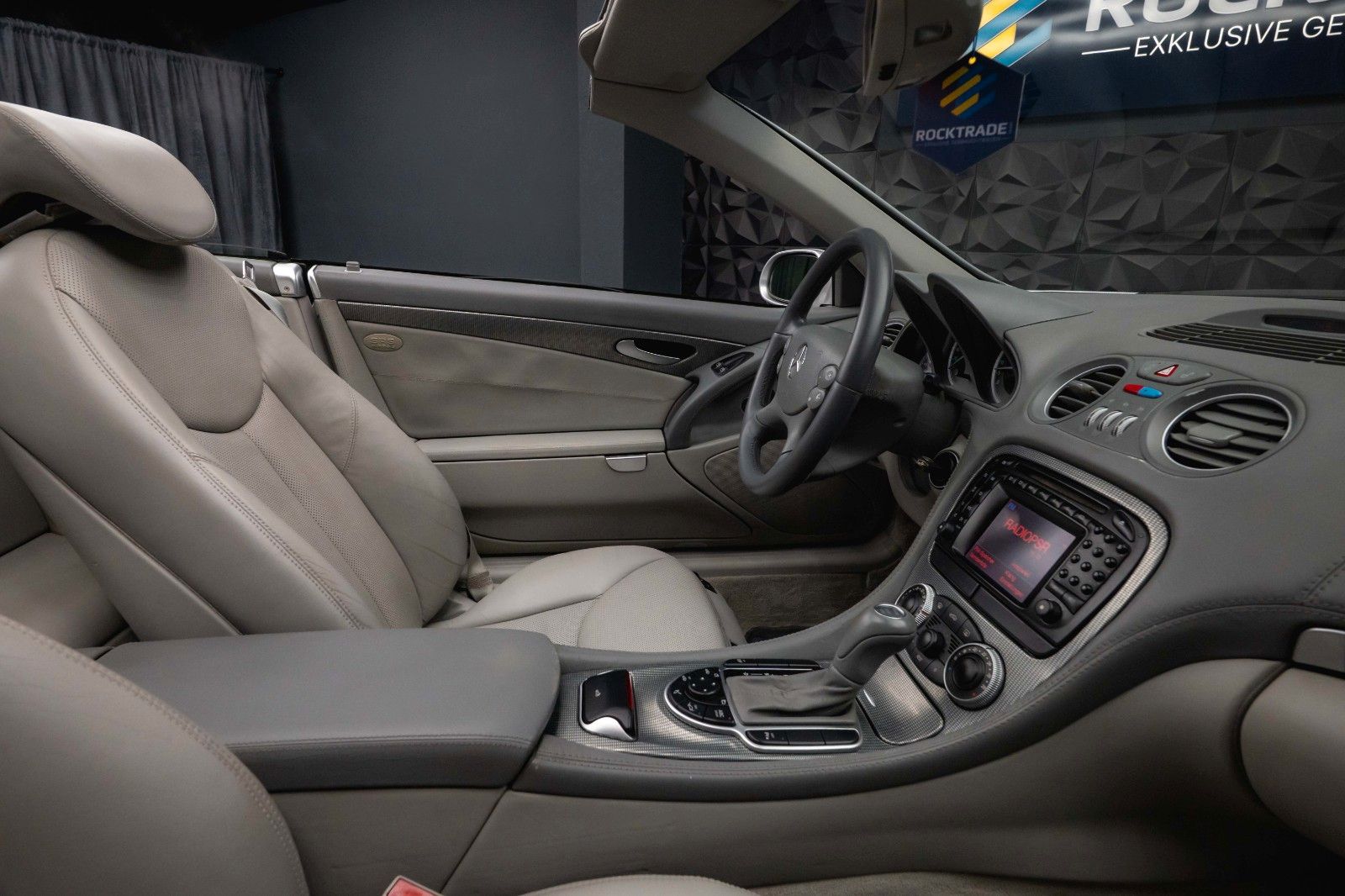 Fahrzeugabbildung Mercedes-Benz SL 500 AMG Paket *Facelift*ABC Sport*TÜV NEU*