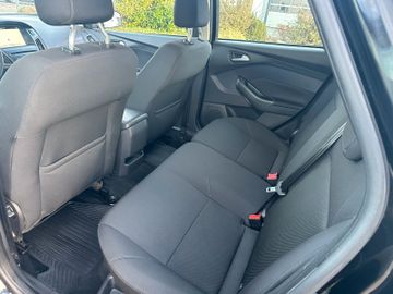 Ford Focus - 11