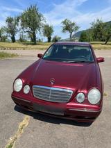 Mercedes-Benz Mercedes E240 - gebrauchte Mercedes-Benz E 240 aus dem Jahr 1999