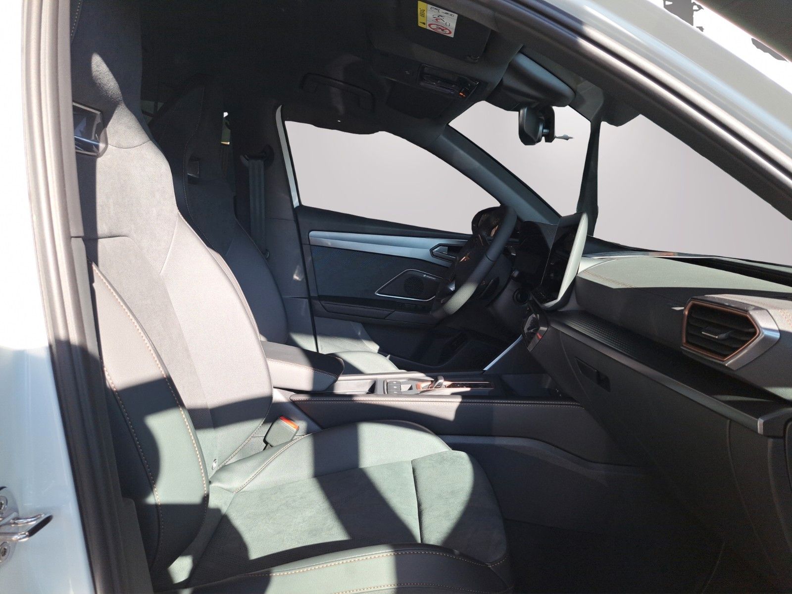 Leon Sportstourer VZ 2.0 TSI 4Drive DSG AHK