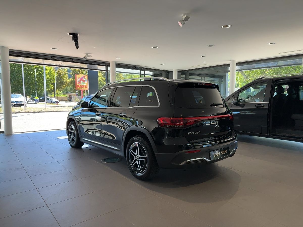 Mercedes-Benz EQB 250 AMG ADV. PLUS+360°+KEYLESS+LED+FLA+AMBI+ imagem 3