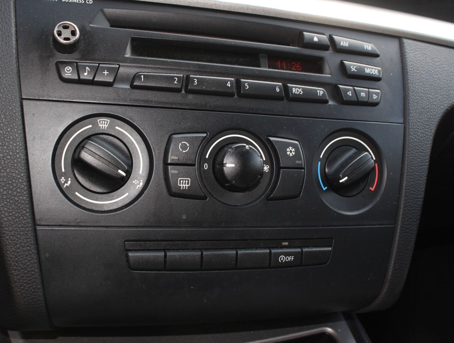 Fahrzeugabbildung BMW 116 d Avantage Paket + Klima + PDC