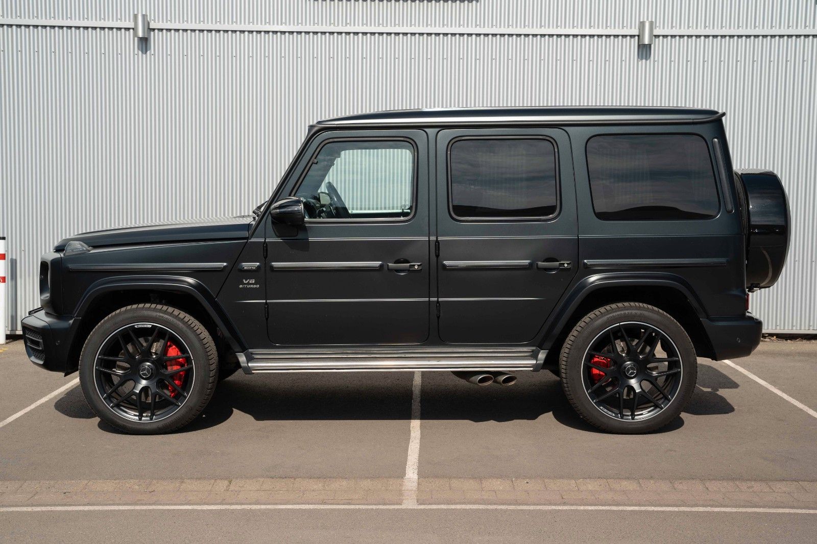 Fahrzeugabbildung Mercedes-Benz G 63 AMG MATT 8FACH GARANTIE AHK BURMESTER 360°
