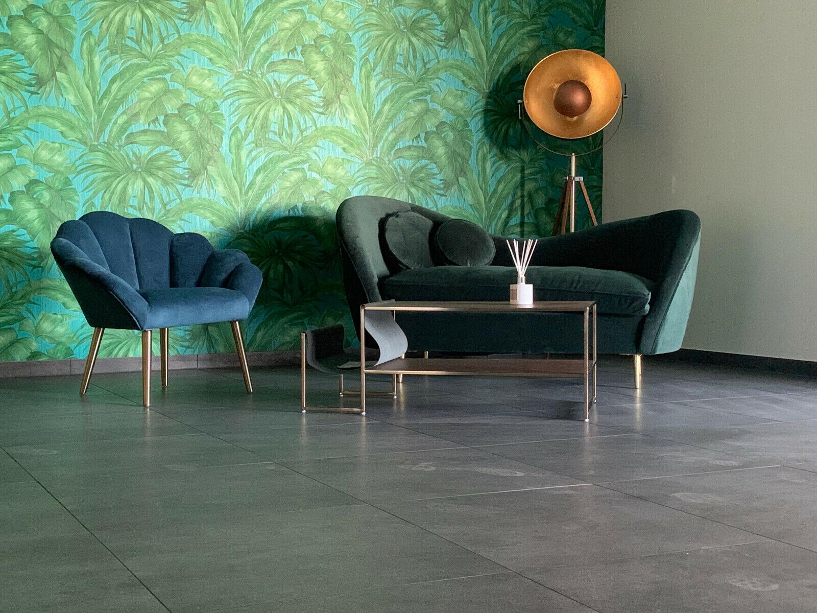 showroom-image-top