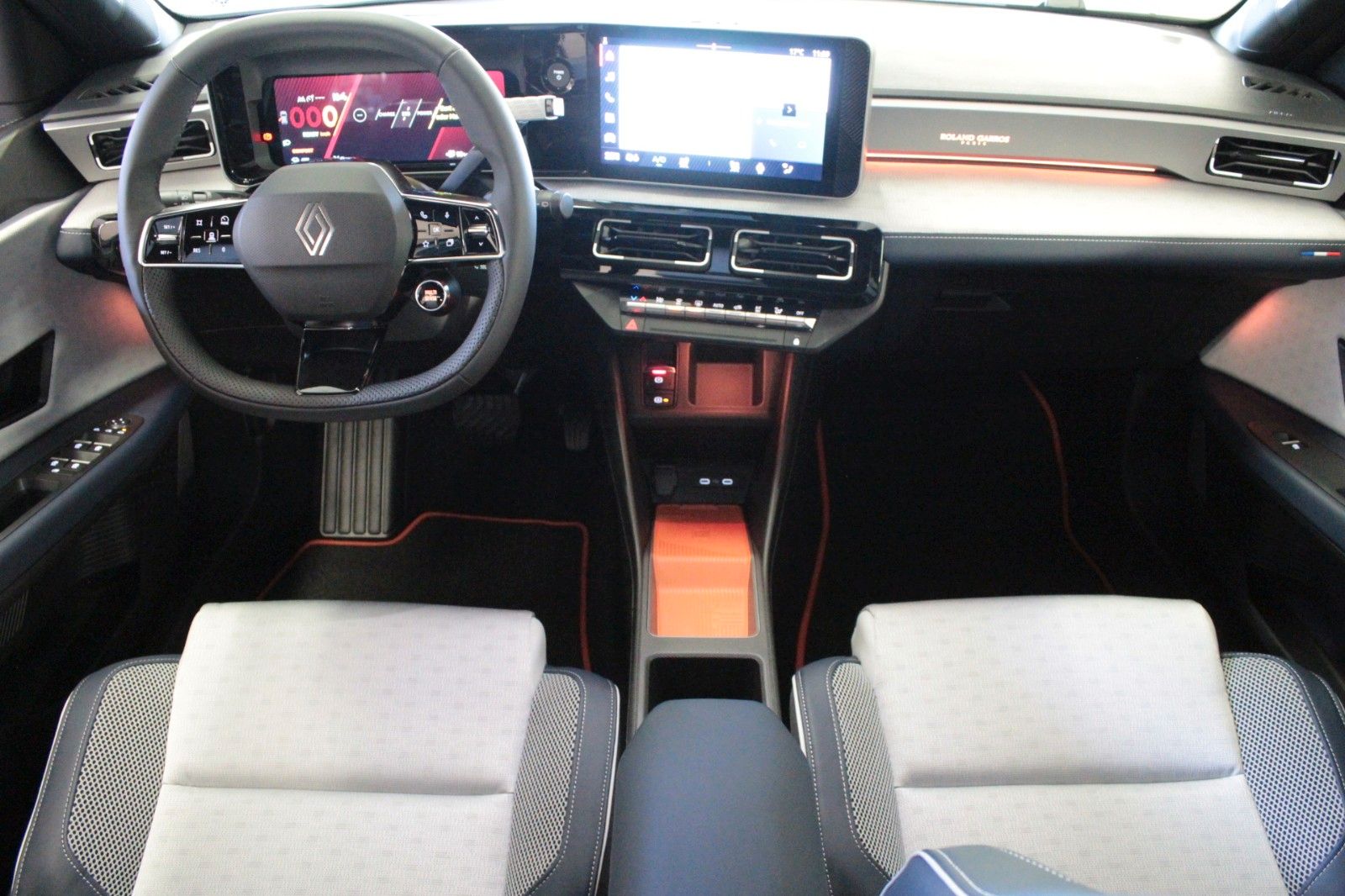 Fahrzeugabbildung Renault R 5 E-Tech 150 Comfort Range Rolland-Garros