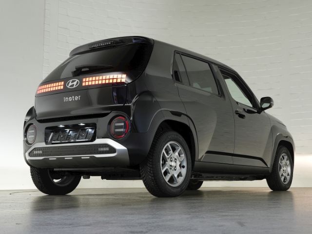 INSTER TREND 49kWH+NAVI+RÜCKFAHRKAMERA+SITZ-/LEN