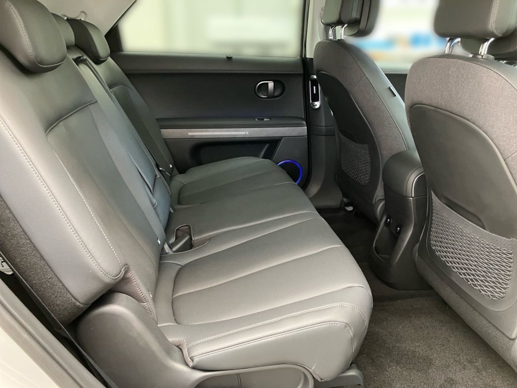 Fahrzeugabbildung Hyundai IONIQ 5 2WD 84kWh Uniq 2xKlima 360 4xSHZ AUT HUD