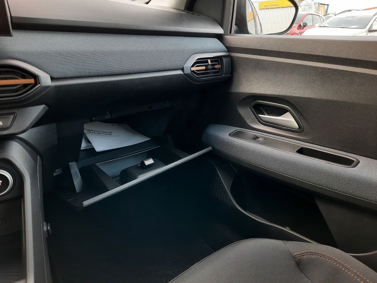 Dacia Sandero - Bild 12