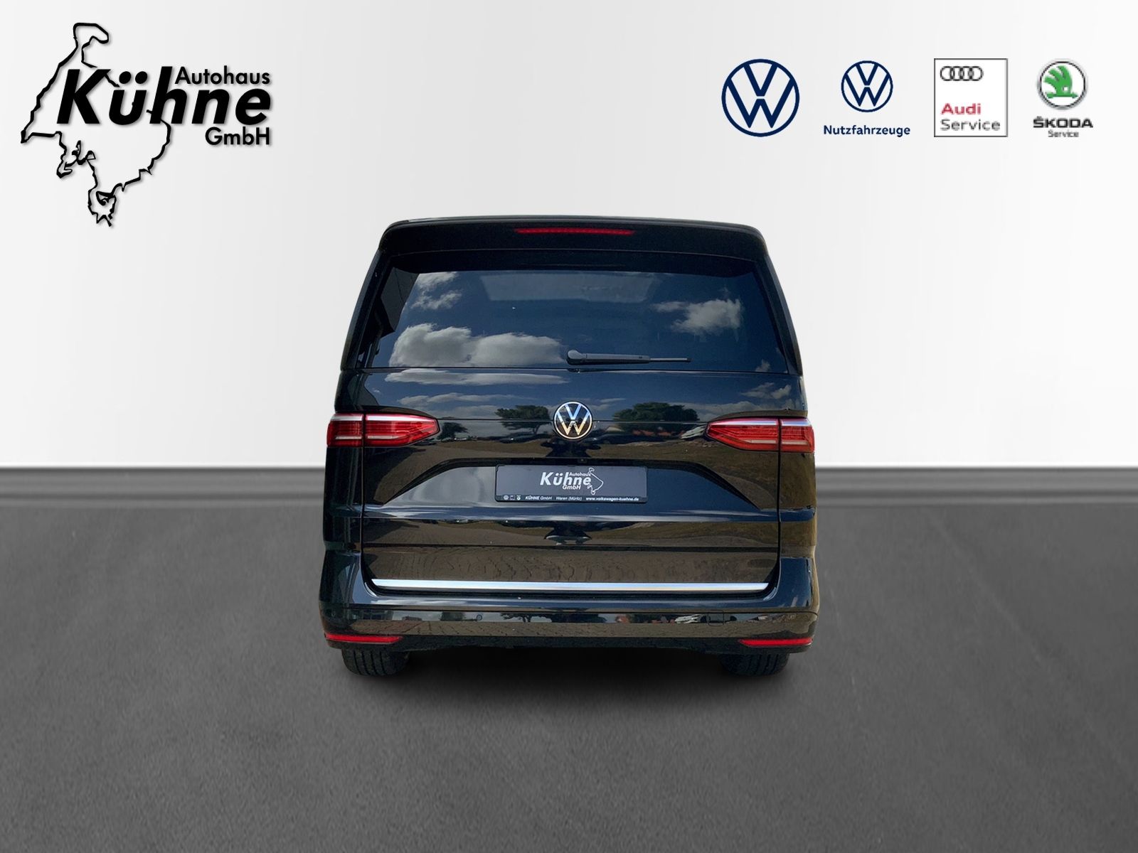 T7 Multivan 2.0 TDI Style lang STHZ,NAV,RFK,IQL.
