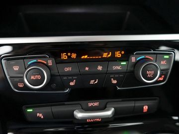 BMW 218 Active Tourer - 11