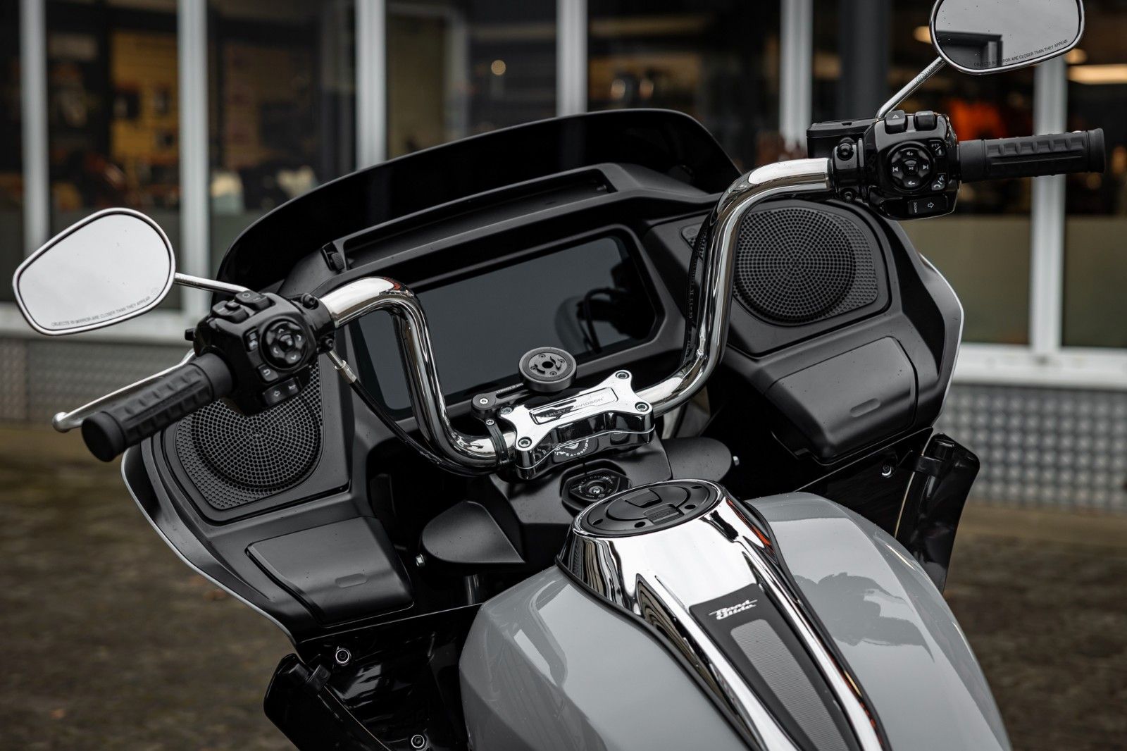 Fahrzeugabbildung Harley-Davidson ROAD GLIDE FLTRX 117cui - Screaming Eagle -