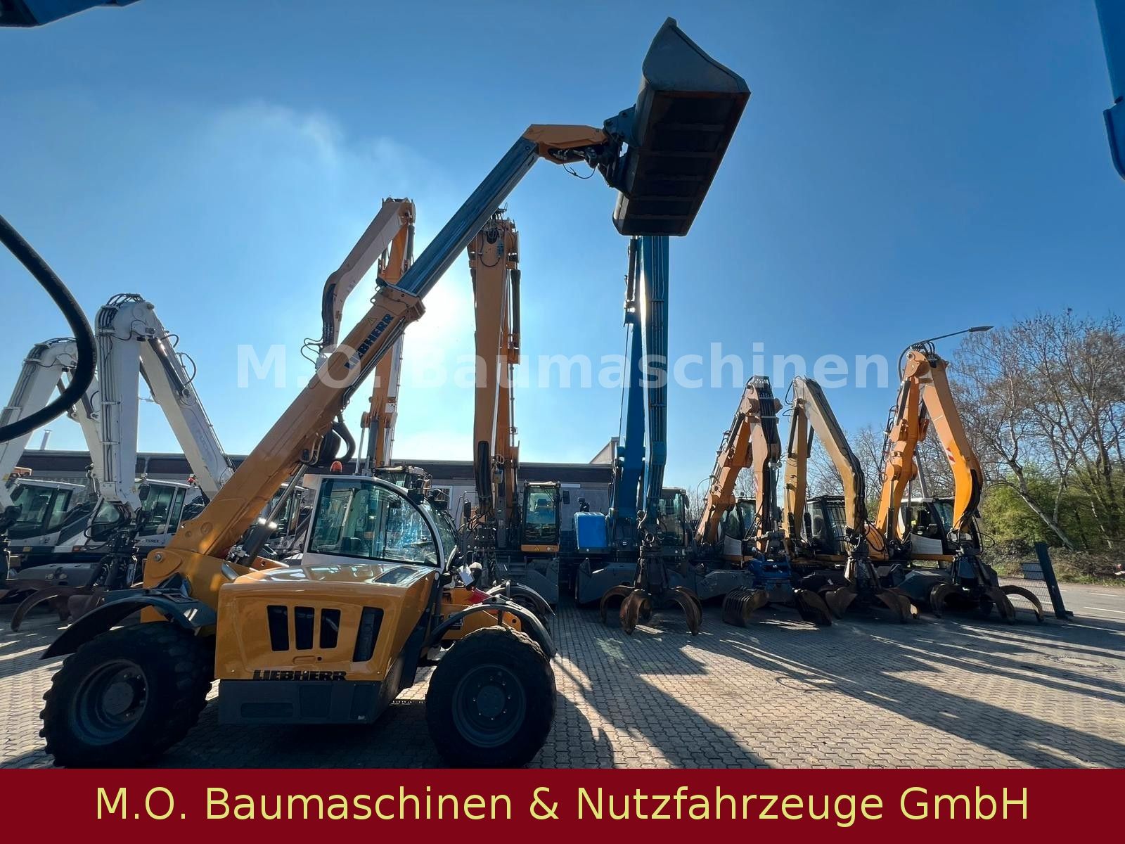 Fahrzeugabbildung Other Liebherr TL 441-7/7m/4,1t /SW/Gabel+Schaufel