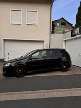 Volkswagen Golf 5 GTI Pirelli - Volkswagen Golf mit Benzin-Antrieb: Pirelli GTI