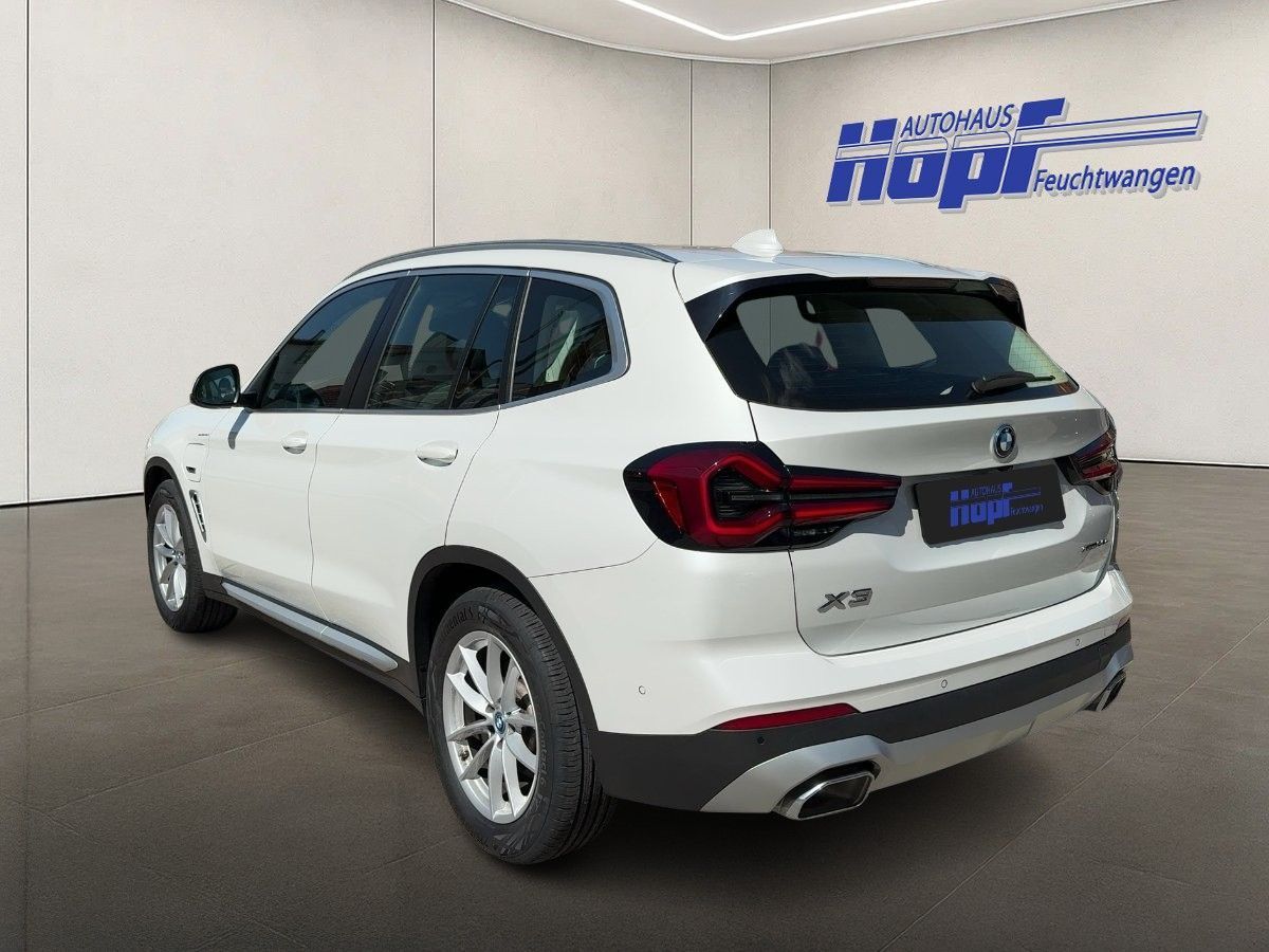 BMW X3 xDrive30e | HiFi | Hybrid | Driving Assistant imagem 3