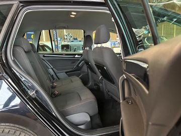 Volkswagen Golf *1-Hand*ACC*2-ZONEN*NAV*SitzHZ*