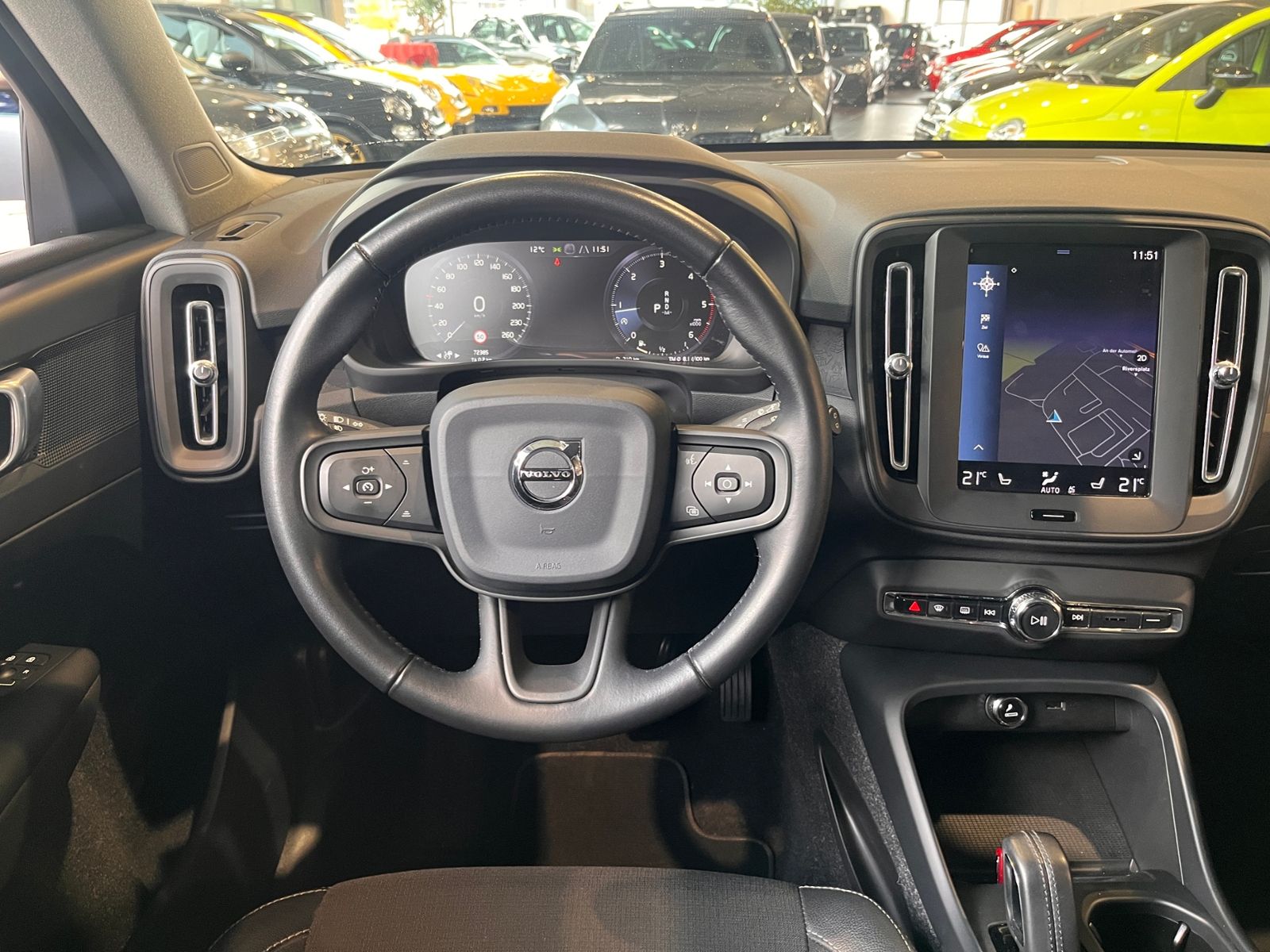 Fahrzeugabbildung Volvo XC40 AWD AHK LED NAVI ALU