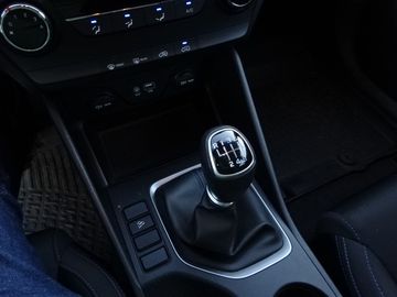 Fotografie 18 des Hyundai Tucson 1.6 T-GDI*AHK*Klima*Aluräder*6-Gang