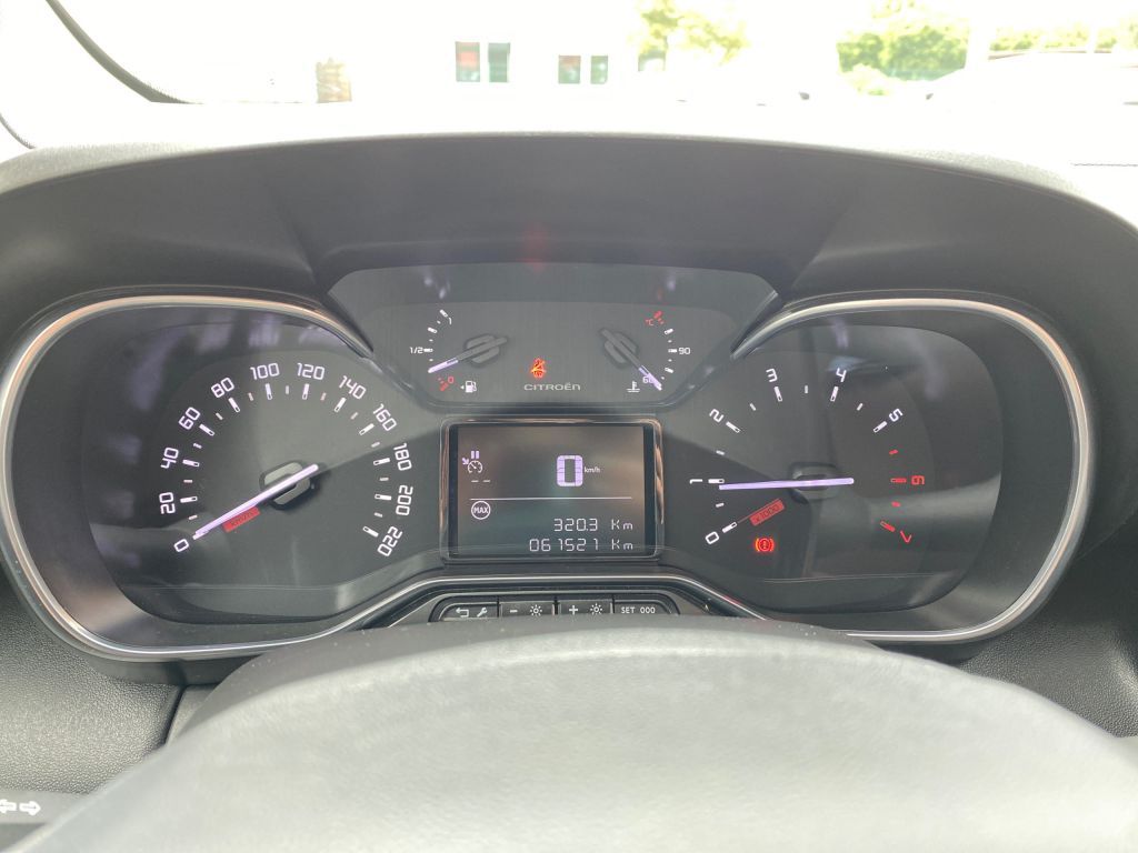 Fahrzeugabbildung Citroën C3 Aircross PureTech 110 S&S OPF Feel