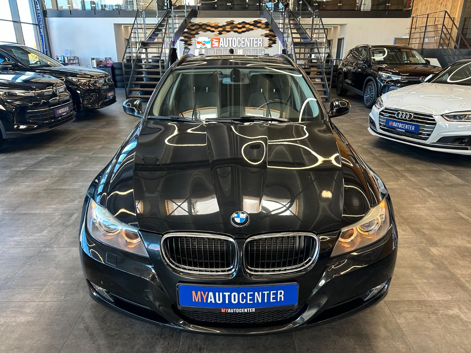 BMW 320 2011 — photo 22
