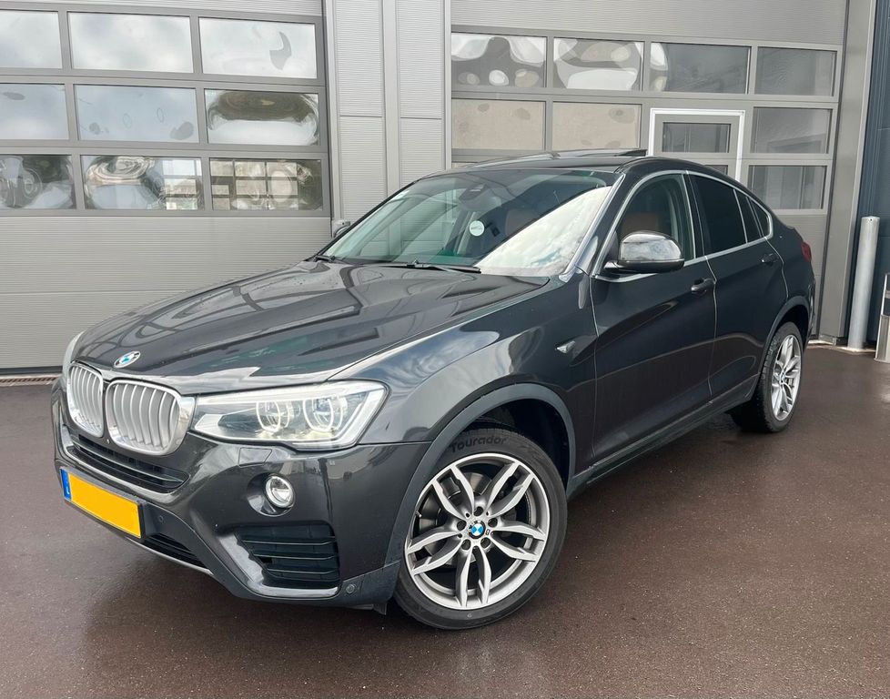 Image of BMW X4