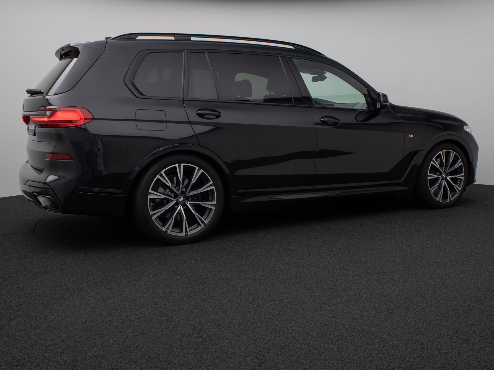 Fahrzeugabbildung BMW X7 xD40d M Sport Panorama 360°HUD DAB H/K SoftCL
