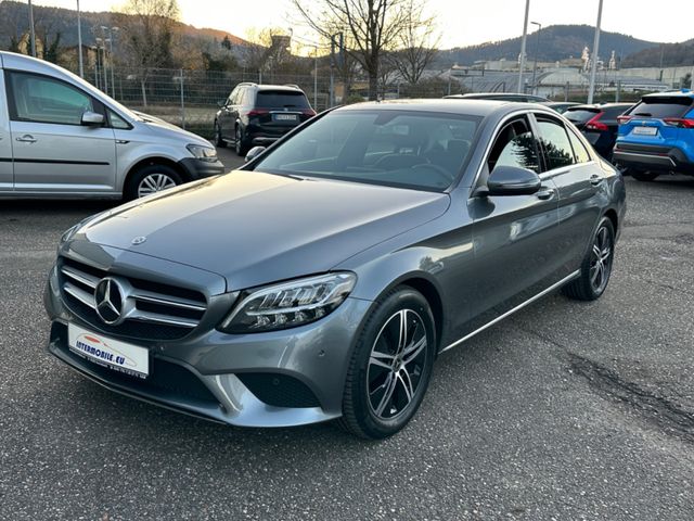 Mercedes-Benz C 180 Lim. 9G-Tronic LED Leder Navi Alu Kamera*