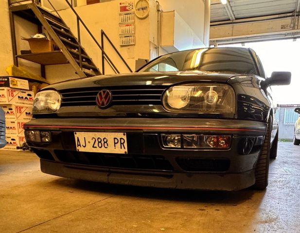 Volkswagen Golf 1.6 cat 3P Pink Floyd Air Rolling stones