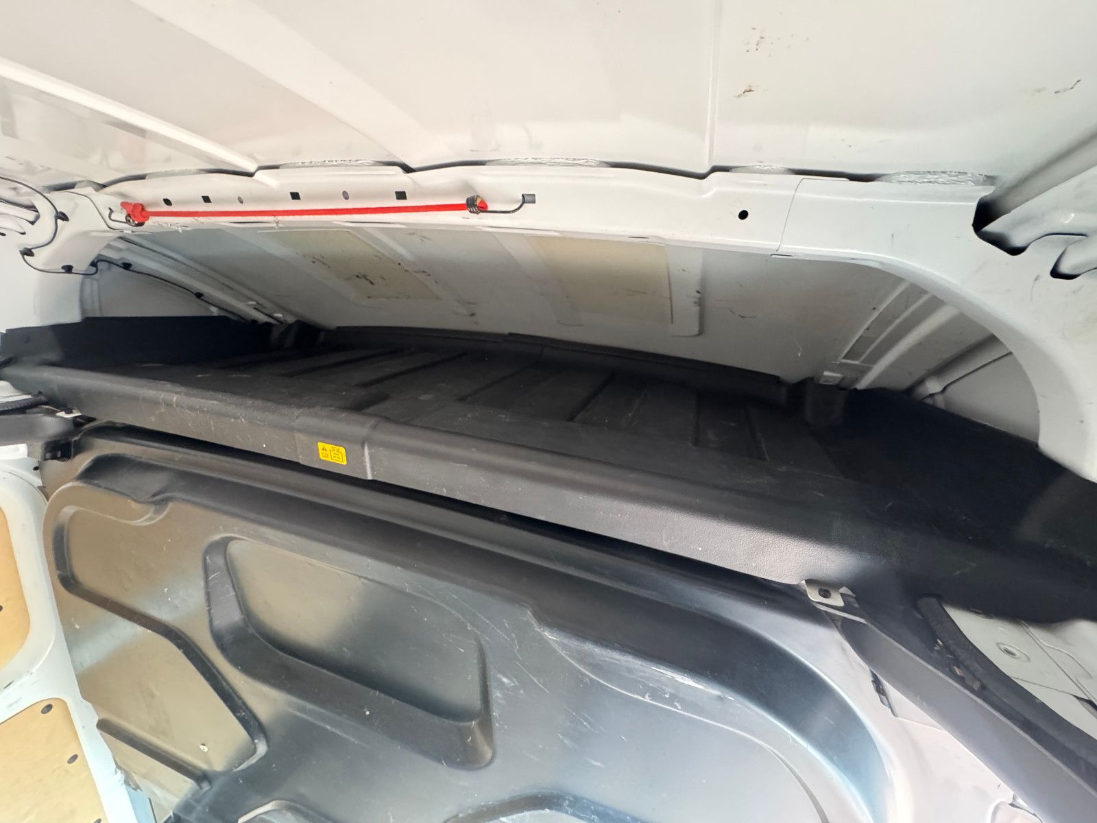Fahrzeugabbildung Ford Transit Custom 2.2 TDCI HOCHDACH L2 H2 3-SITZER