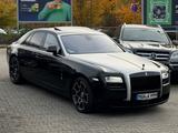 Rolls-Royce Ghost V12 /2-Tone/Yachtholz/HUD/ACC/Schiebedach - Rolls-Royce Ghost Gebrauchtwagen