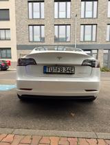 Tesla Model 3 Langstreckenbatterie - Allradantrieb - Tesla Model 3 in Stuttgart