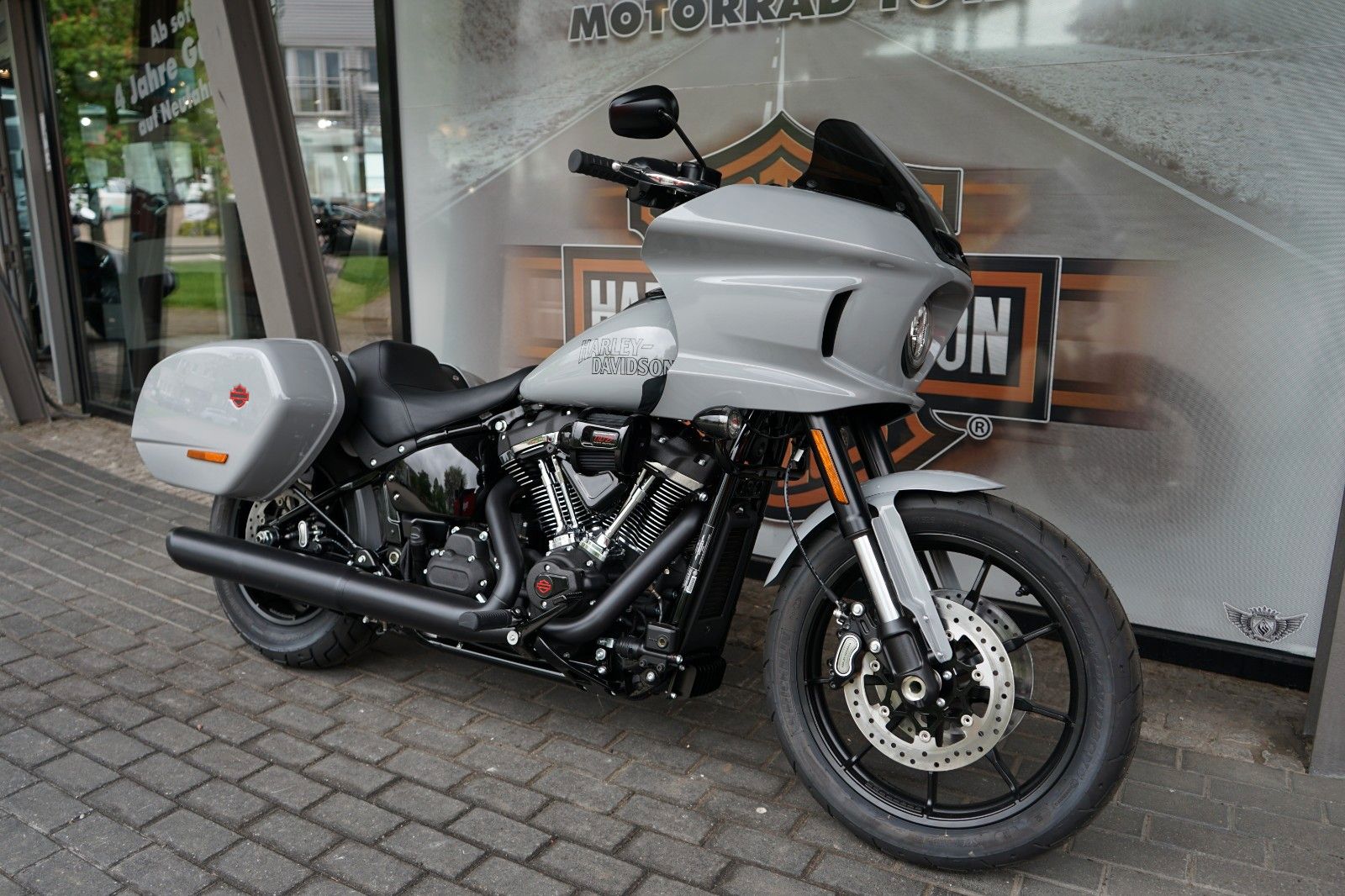 Fahrzeugabbildung Harley-Davidson Low Rider ST FXLRS 2025 117cui High Output Motor