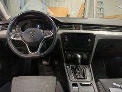 Fahrzeugabbildung Volkswagen Passat VARI. 2.0 TDI BUSINESS NAVI/LED/KAMERA/SH