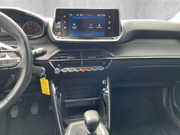 Peugeot 2008 Active PT 100 Klima+SHZ+PDC+Carplay