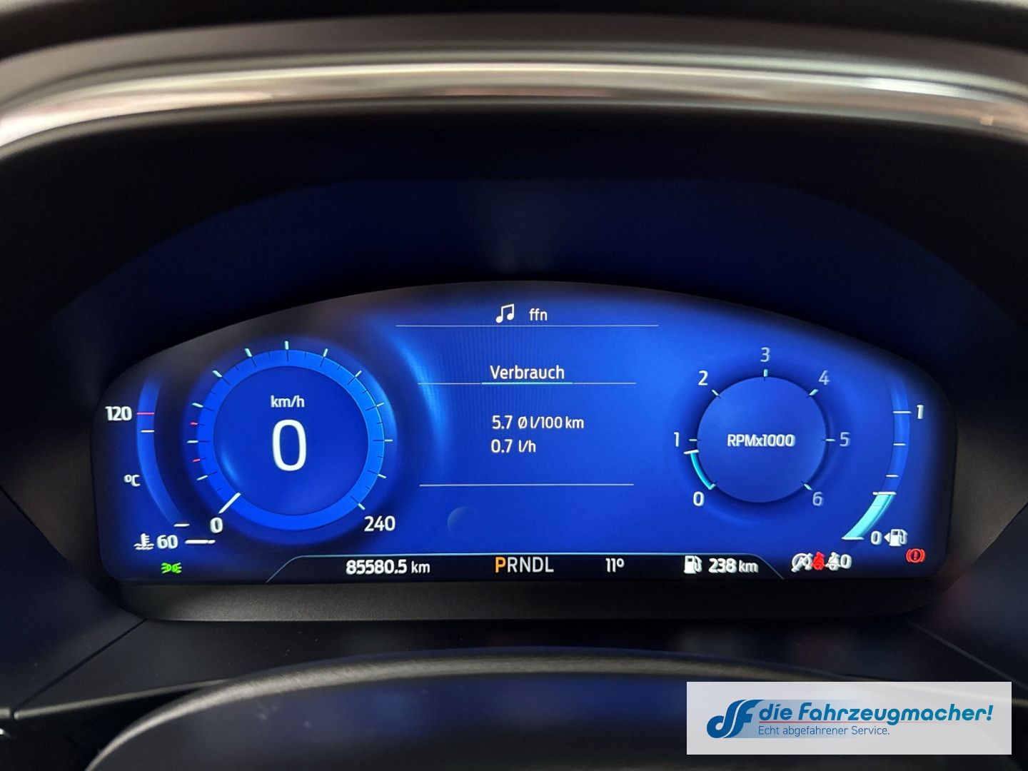 Fahrzeugabbildung Ford Focus Turnier Titanium X Navi Digitales Cockpit