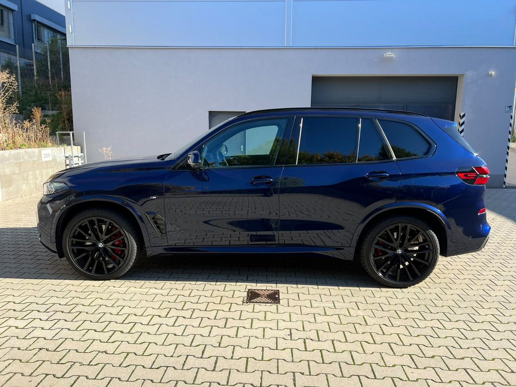 Image of BMW X5