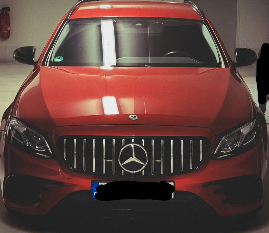 Image of Mercedes-Benz E 200