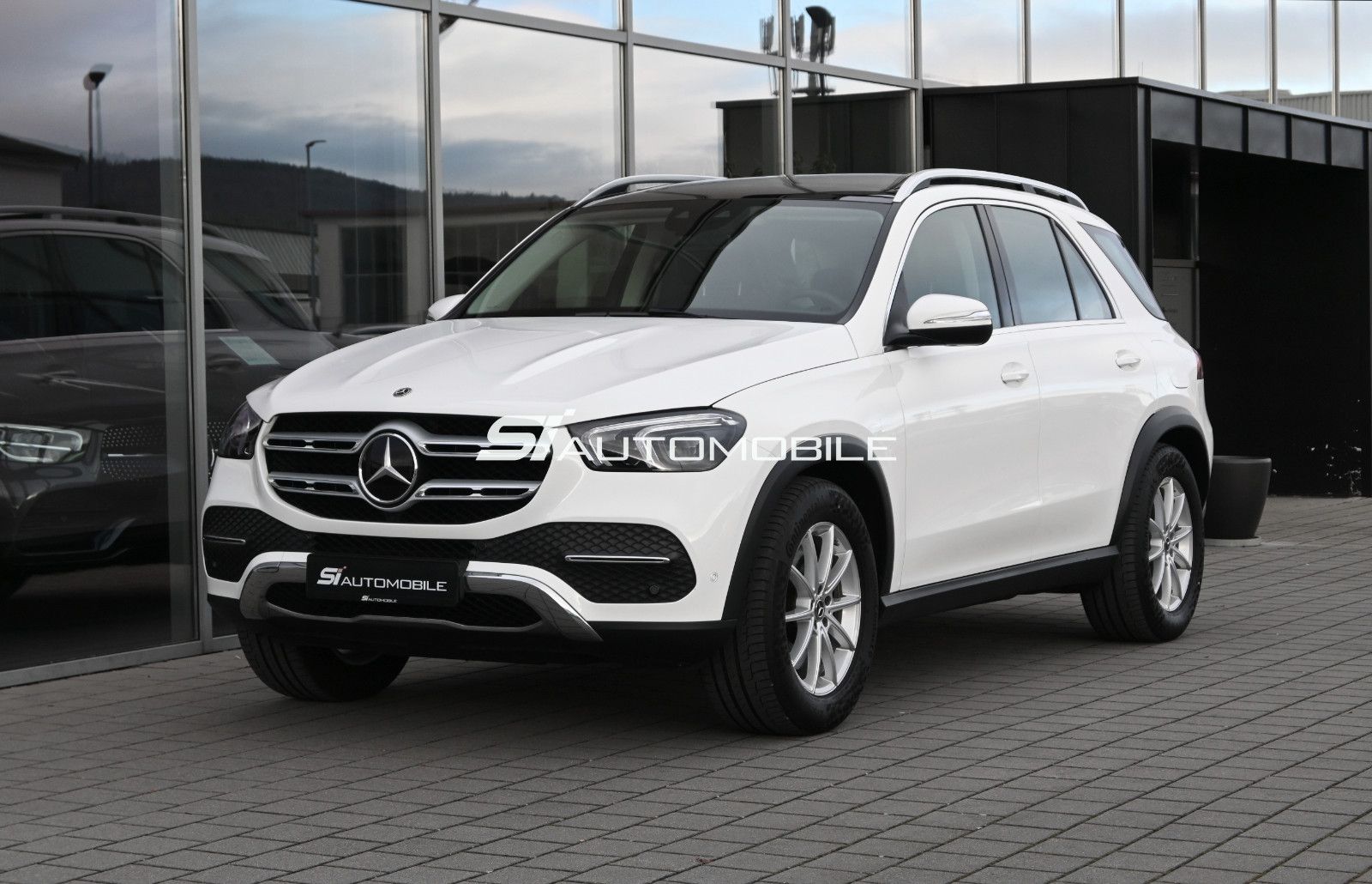 Fahrzeugabbildung Mercedes-Benz GLE 350 e 4M. °ACC°AHK°PANO°MB SERVICE FRISCH!°