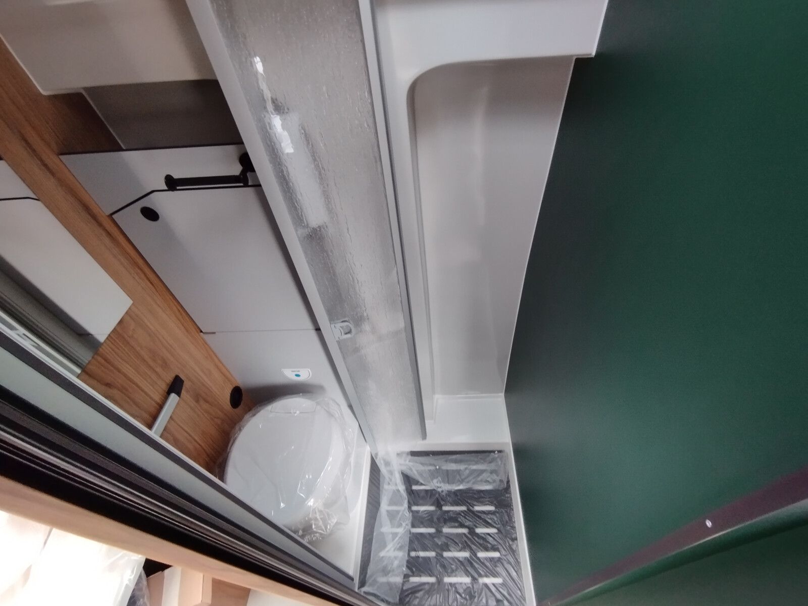 Fahrzeugabbildung Karmann Dexter 4x4 DE 560 AW Solar, Markise, 170 PS 6DE