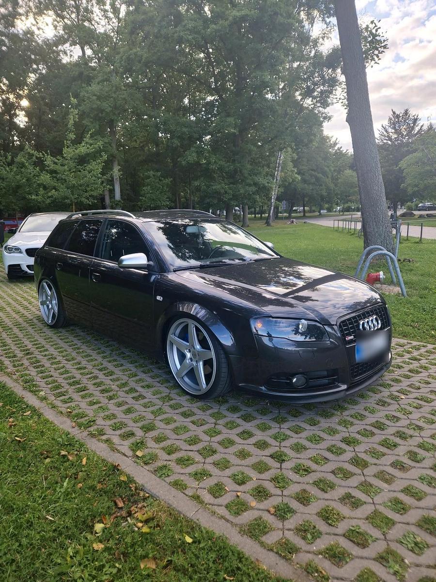 Audi Quattro 2006 — interior