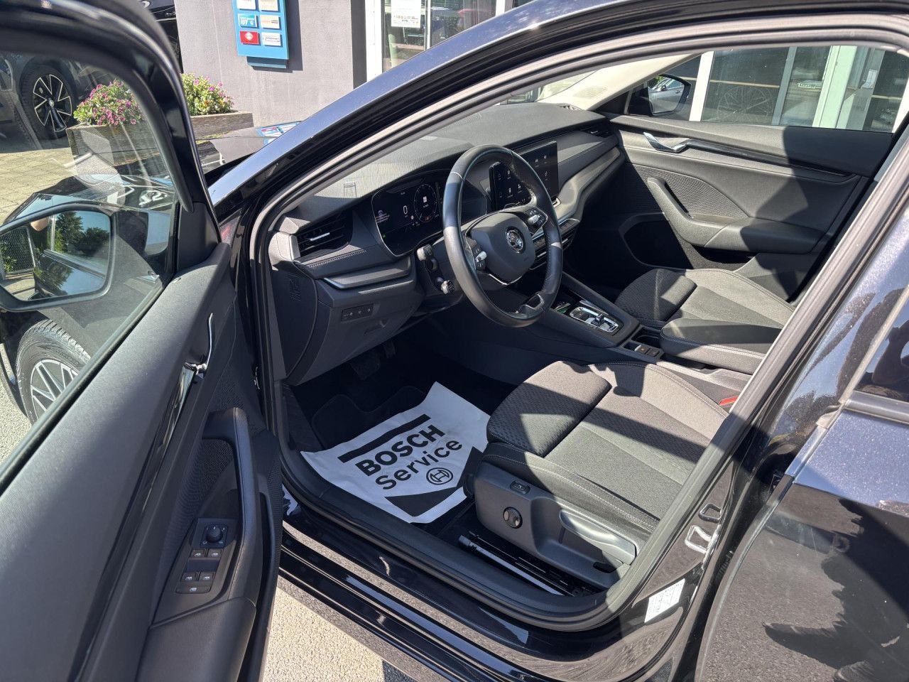 SKODA Octavia Combi 2.0 TDI Ambition AHK