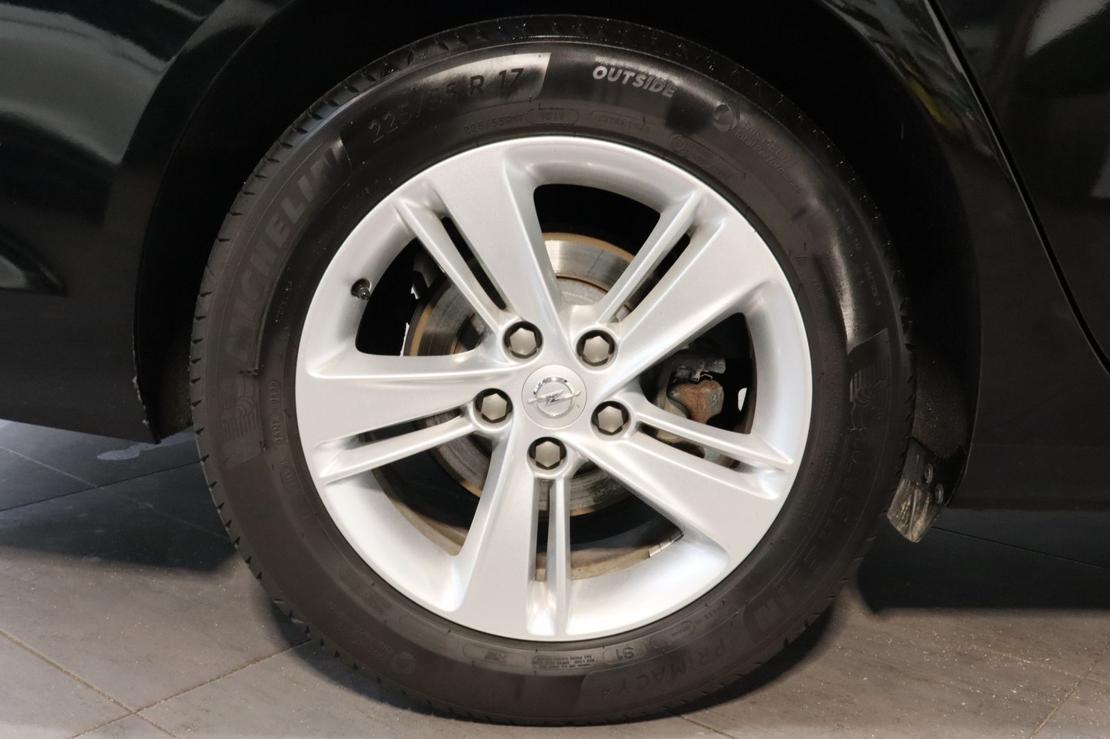 Fahrzeugabbildung Opel Insignia SpT 2.0 D Aut. Business NAV+KAM+SHZ+PP