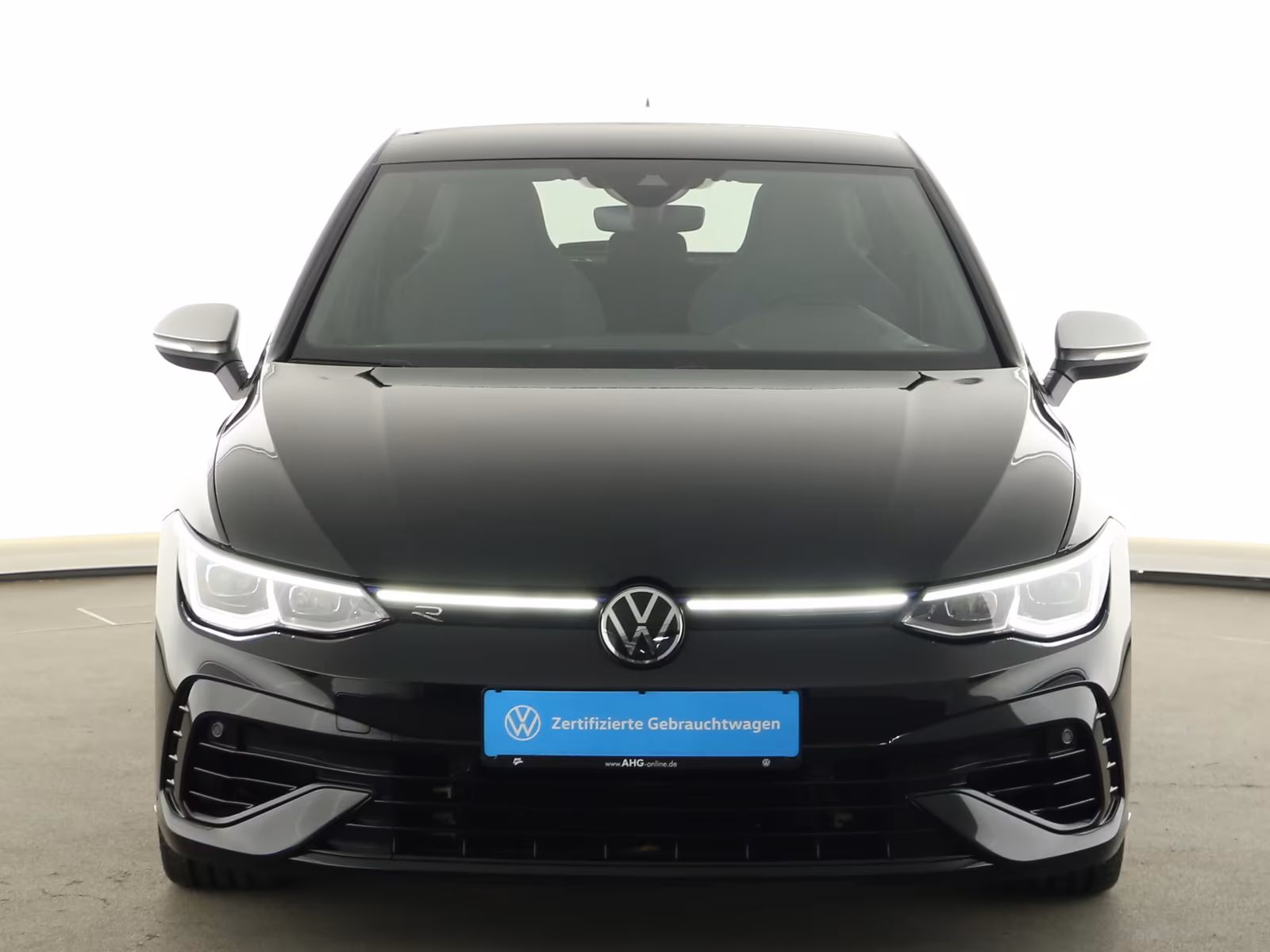 Volkswagen Golf VIII R 2,0 TSI 4MOTION  DSG  LED ACC Alufel