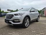 Hyundai Santa Fe 2.2 CRDi Premium 4WD AHK Navigation - Hyundai SANTA FE mit Diesel-Antrieb: Navigationssystem