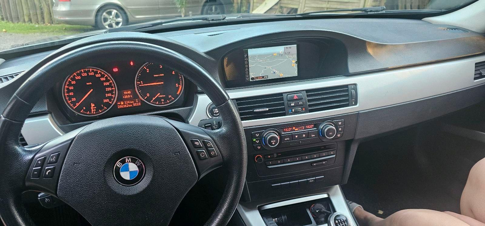 BMW 316 2009 — photo 10