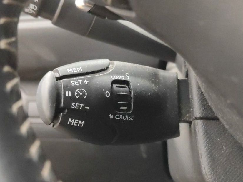 Fahrzeugabbildung Peugeot 308 SW Active 1.5D NAVI/LED/PDC/ALU/TEMPOMAT
