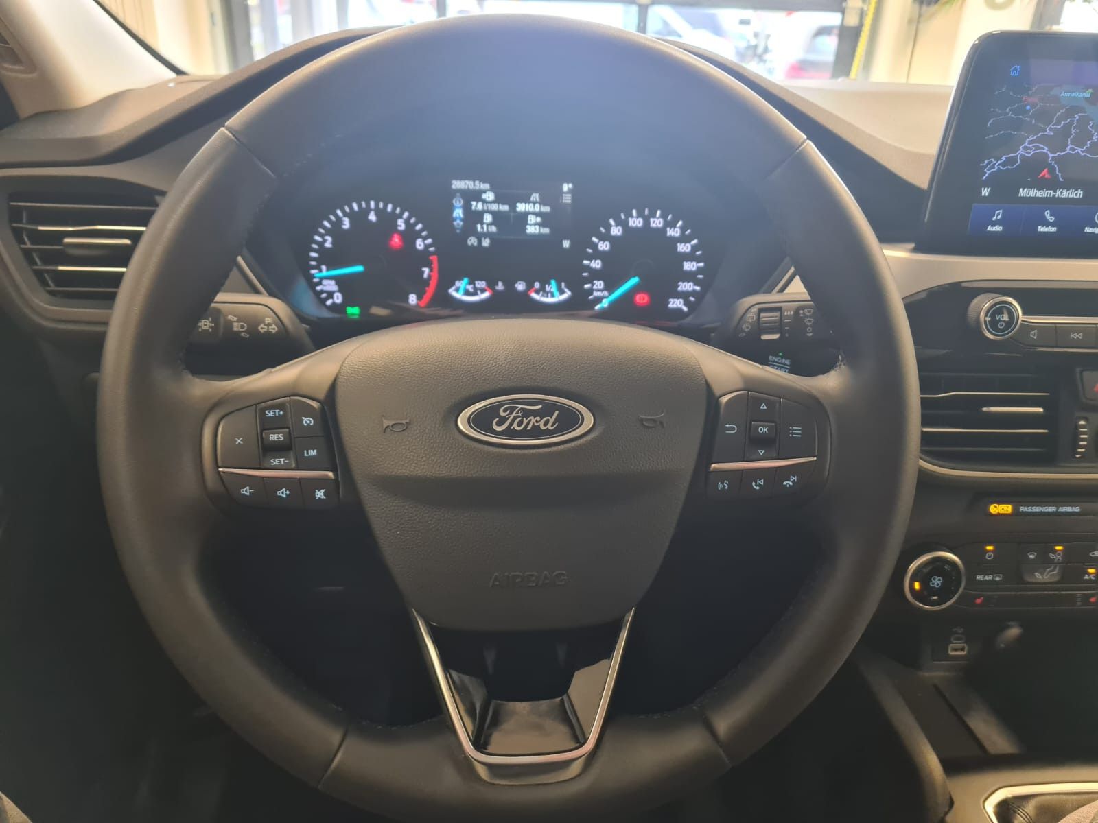 Fahrzeugabbildung Ford Kuga Cool & Connect / LED / 1. HAND