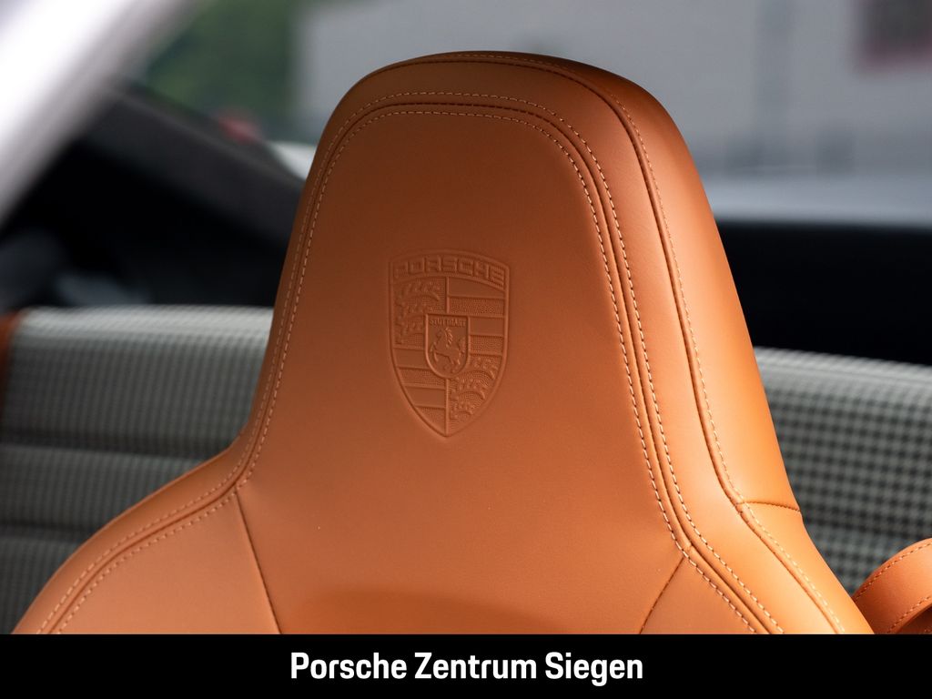Porsche 992 (911) Turbo S